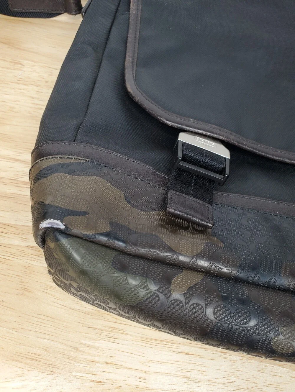 Coach Heritage Signature Messenger Bag Camo Black Mens F70941